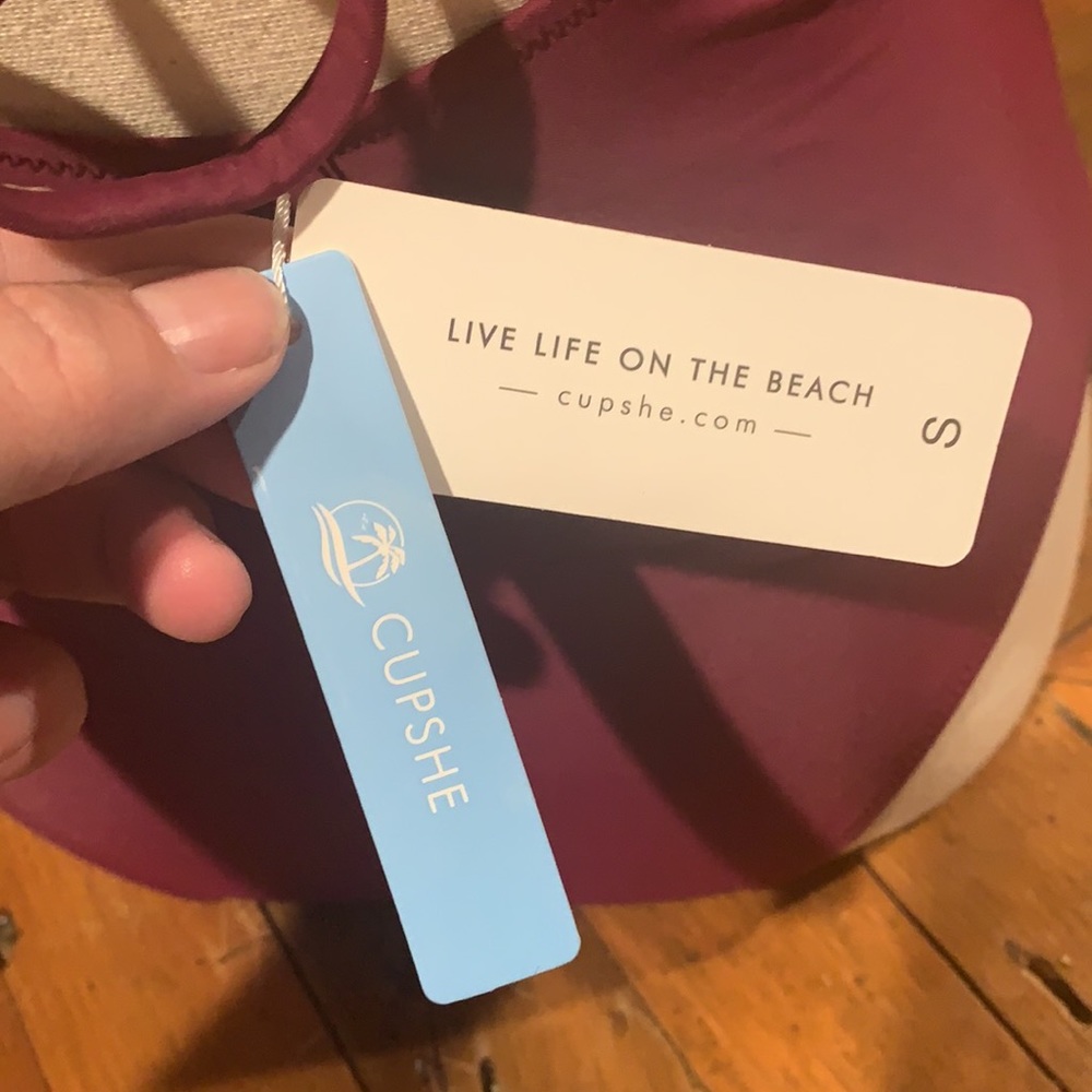 One-piece swimsuit by Cupshe - Picture 11 of 14